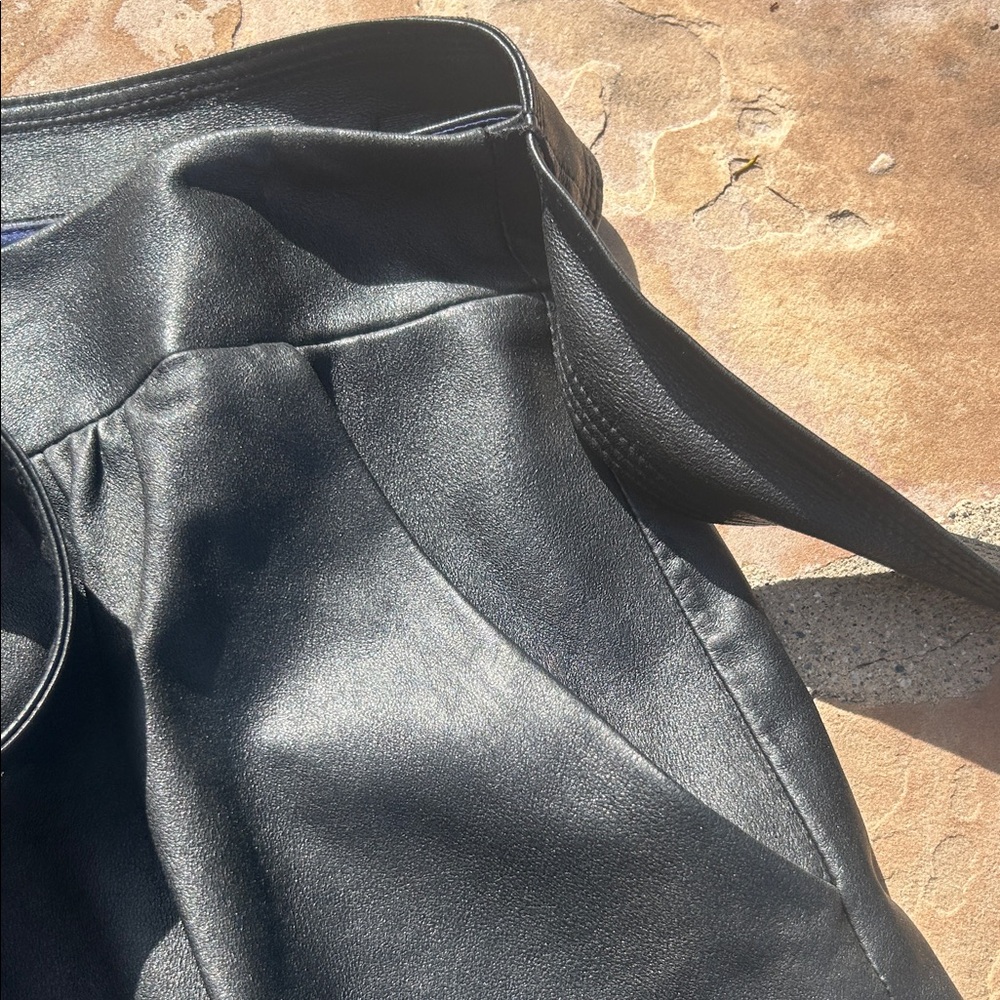 Elie Tahari 100% Lamb Leather Skirt - Picture 5 of 10